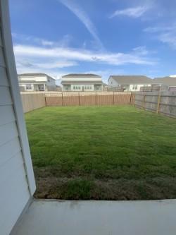 Building Photo - 2220 Delano Dr