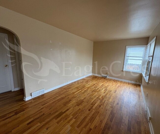 Building Photo - Three Bedroom, Two Bathroom House Located ...