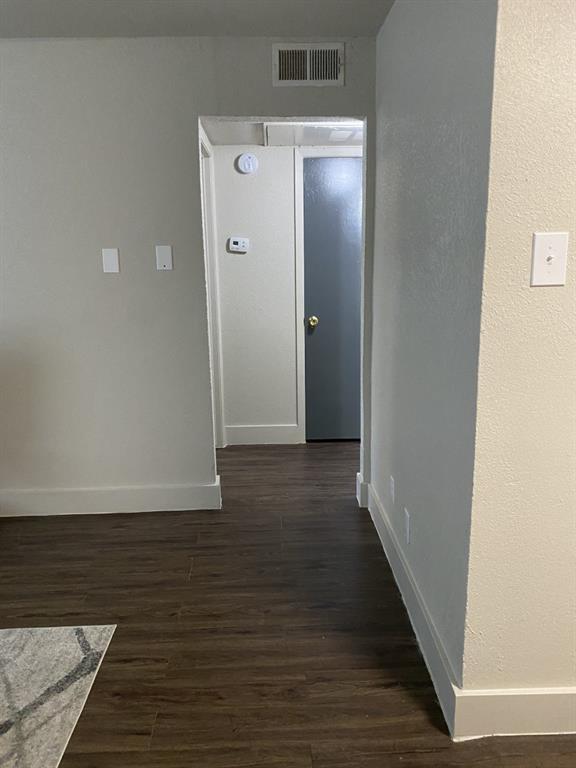 Building Photo - 3035 E Ledbetter Dr