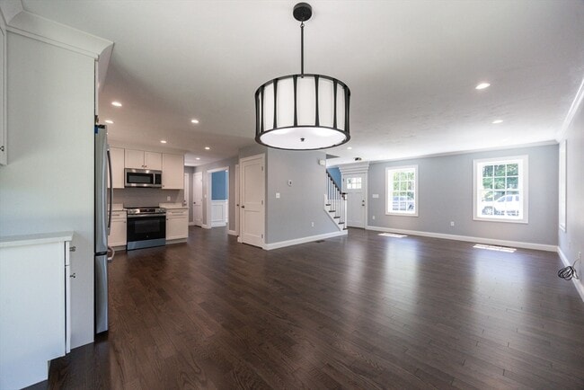 Building Photo - 122 Canal St