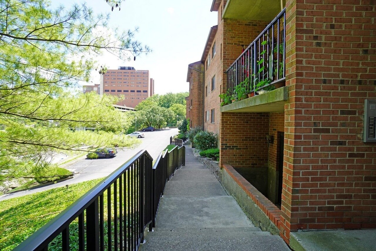Building Photo - 521 Martin Luther King Dr W
