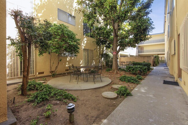 Building Photo - 12500 Culver Blvd