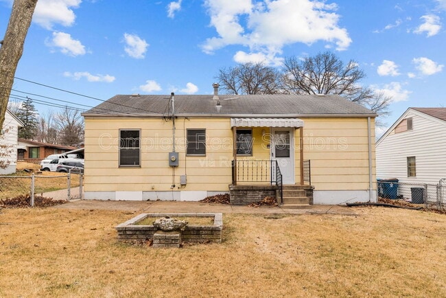 Building Photo - 9220 Leamont Dr