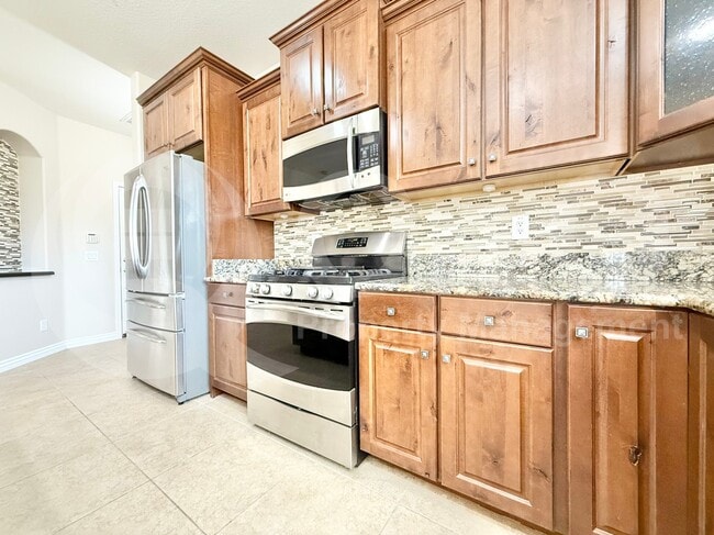 Building Photo - 4010 E Expedition Way