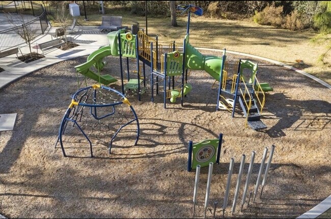 Building Photo - 324 Bush Mdw Ln