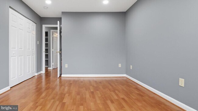 Building Photo - 2628 Deer Ridge Dr