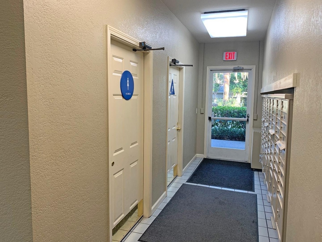 Clubhouse Restrooms - 929 Lake Tahoe Ct