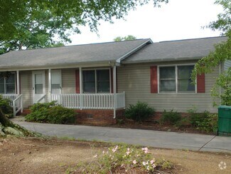 Building Photo - 607 N 1st St