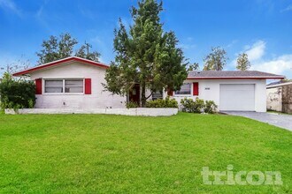 Building Photo - 3696 Dogwood Ave