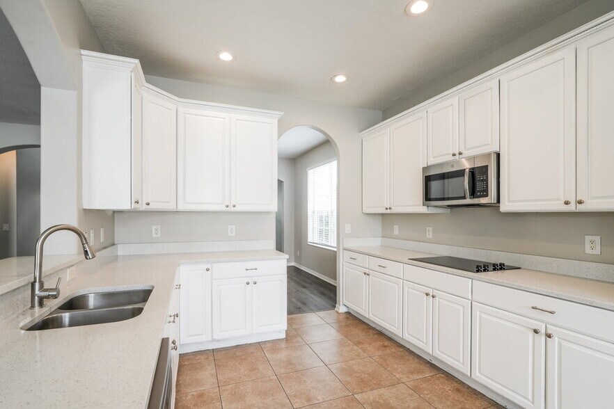 Building Photo - 7726 Bulls Head Dr