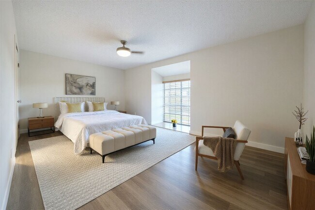 Building Photo - 12633 Memorial Dr