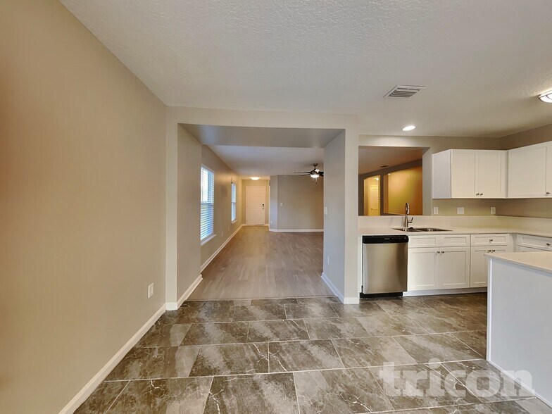 Building Photo - 127 Straw Pond Way