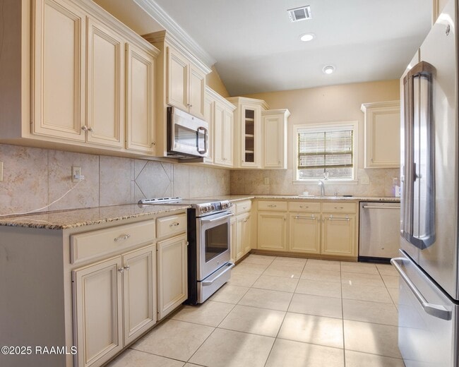 Building Photo - 201 Sandhill Crane Dr