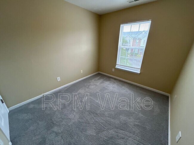 Building Photo - 8307 Glenwood Springs Ct