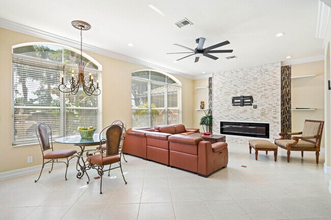 Building Photo - 5089 Sancerre Cir