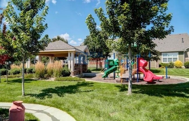 Building Photo - 14000 Winding River Ct