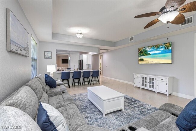 Building Photo - 7837 Hawthorne Dr