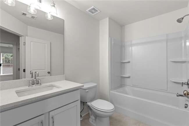 Building Photo - 2527 Riverside Rd