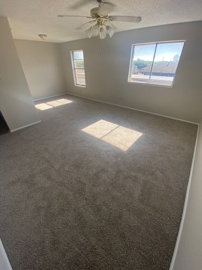 Building Photo - 5510 Brookview Ct