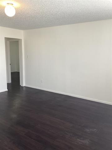 Building Photo - 300 S State Hwy 78