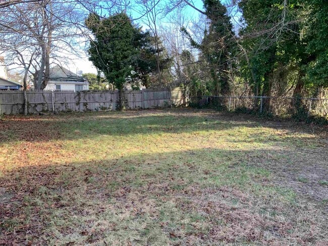 Building Photo - 42 E Greenfield Ave