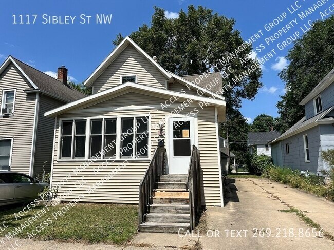 Primary Photo - 1117 Sibley St NW
