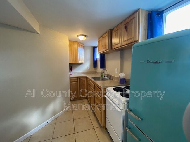 Building Photo - 260 N 7th St