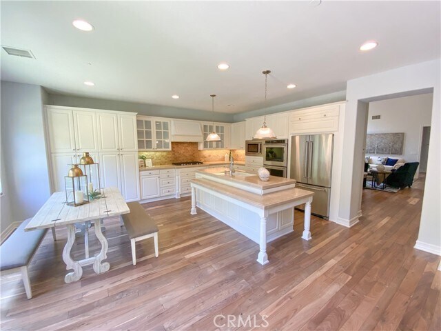 Building Photo - 18 Via Armilla