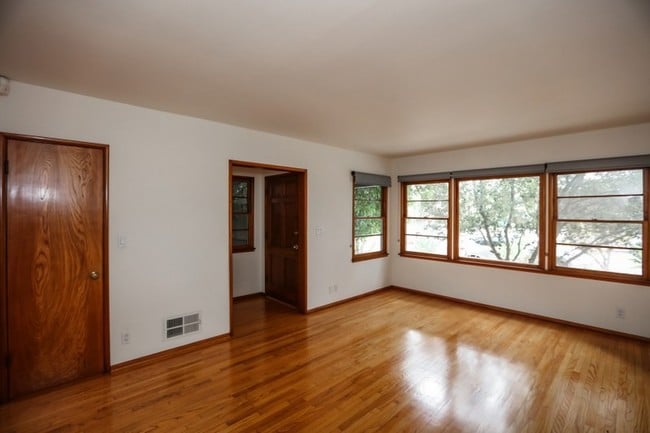 Clean, lovingly cared for - 1147 24th St