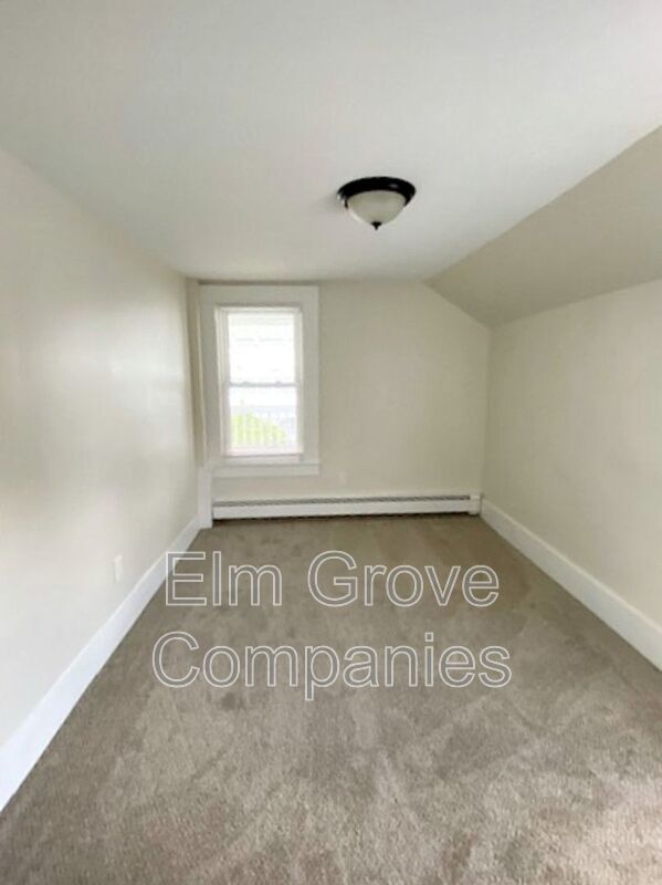 Building Photo - 56 Pennacook St