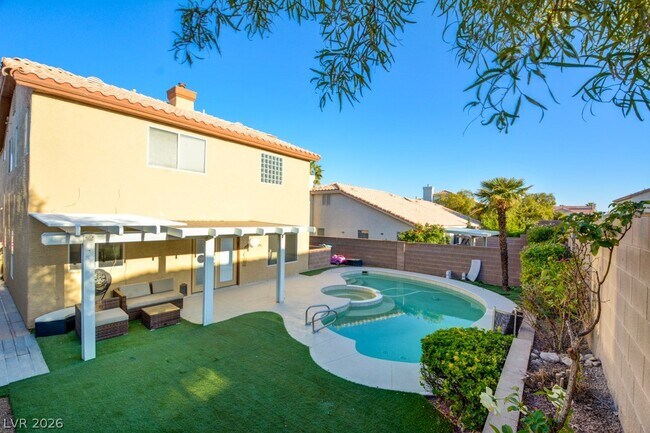 Building Photo - 3733 Horseshoe Mesa St