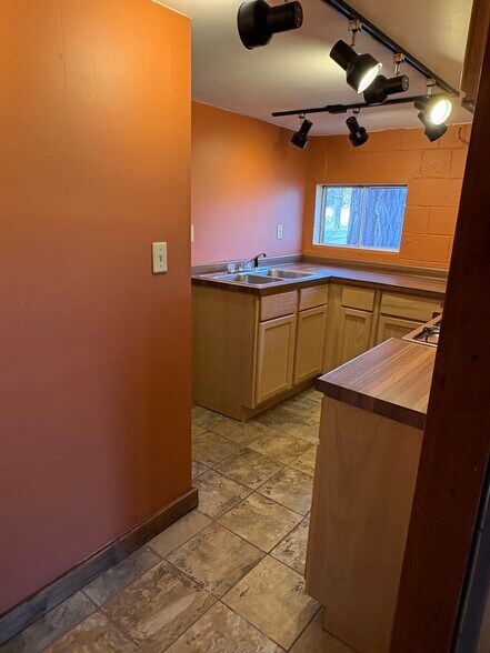 Building Photo - 3050 J Maddy Pky