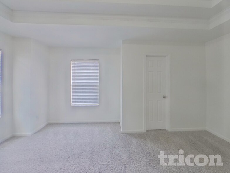 Building Photo - 5732 Barrington Run