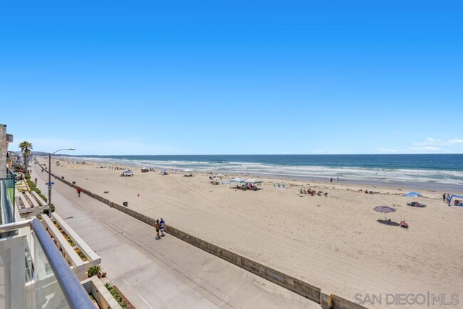 Building Photo - 3685-89 Ocean Front Walk