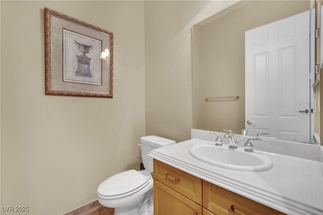 Building Photo - 1004 Golden Age Ct