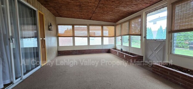 Building Photo - 7102 Linden Rd