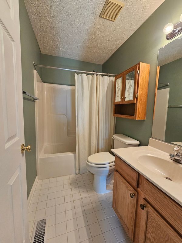 Building Photo - 58 Bremer Dr