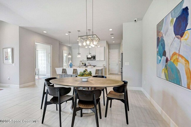 Building Photo - 2680 Avalonia Dr