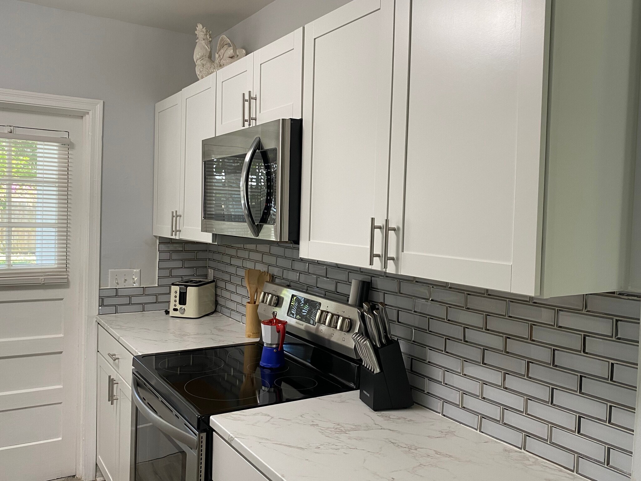 Building Photo - 2515 Vero Beach Ave