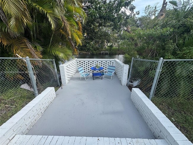 Building Photo - 1830 NW 61st Ave