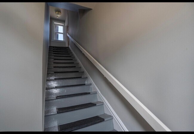 Building Photo - 4419 S Kingshighway Blvd