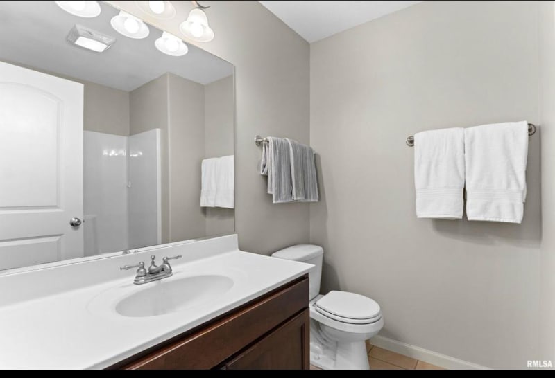 Building Photo - 10013 Brompton Ct