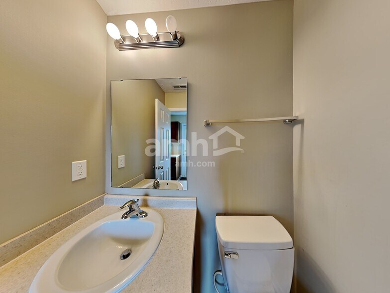 Building Photo - 6624 Coppel Ct