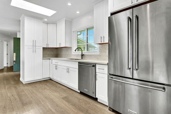 Building Photo - Gorgeous single story home in La Jolla wit...