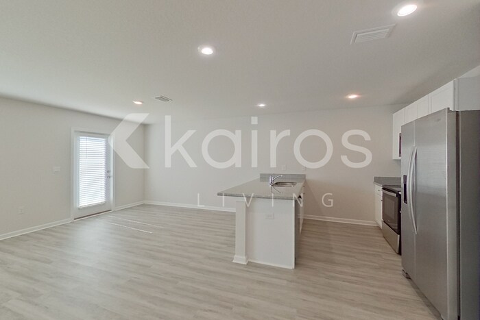 Building Photo - 4784 Malay Cir