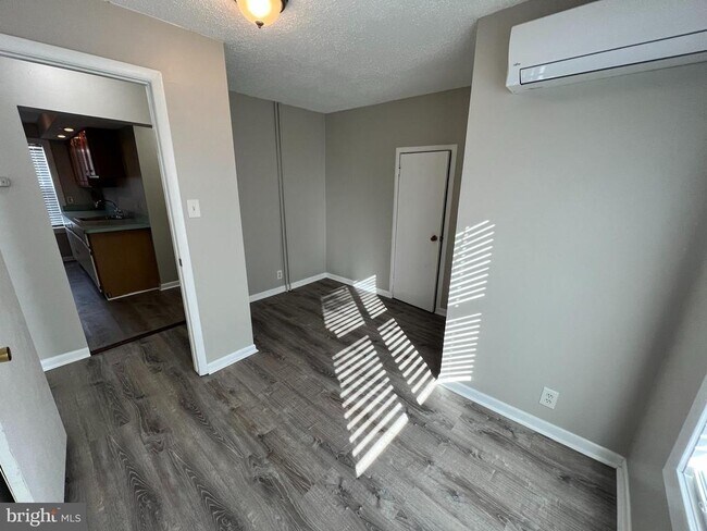 Building Photo - 220 Delsea Dr