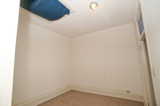 Building Photo - 704 N 3rd St
