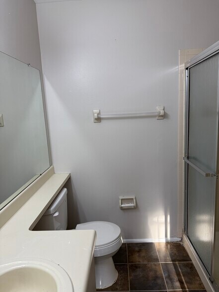 Building Photo - 2704 Tarnbrook Dr