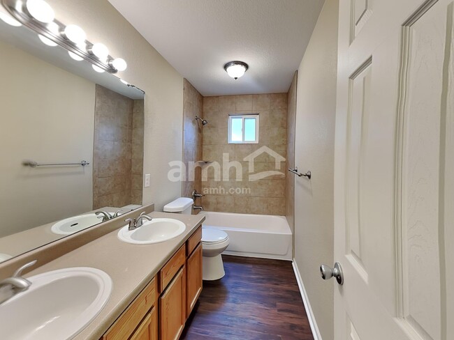 Building Photo - 6565 Monaco Dr