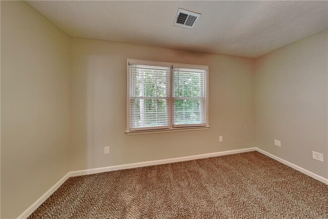 Building Photo - 2200 Hamstead Ct